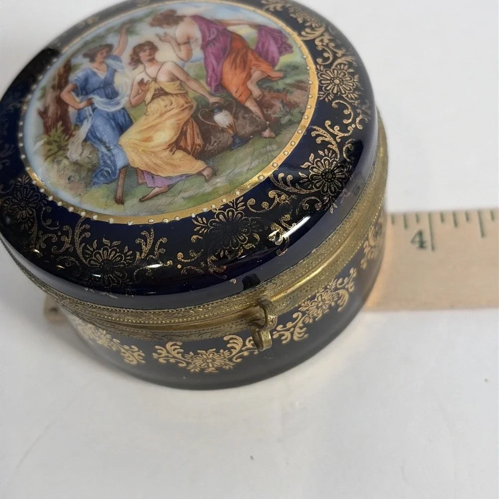 Baroque Round Trinket Powder Hand painted Box Germany Mirror Inside